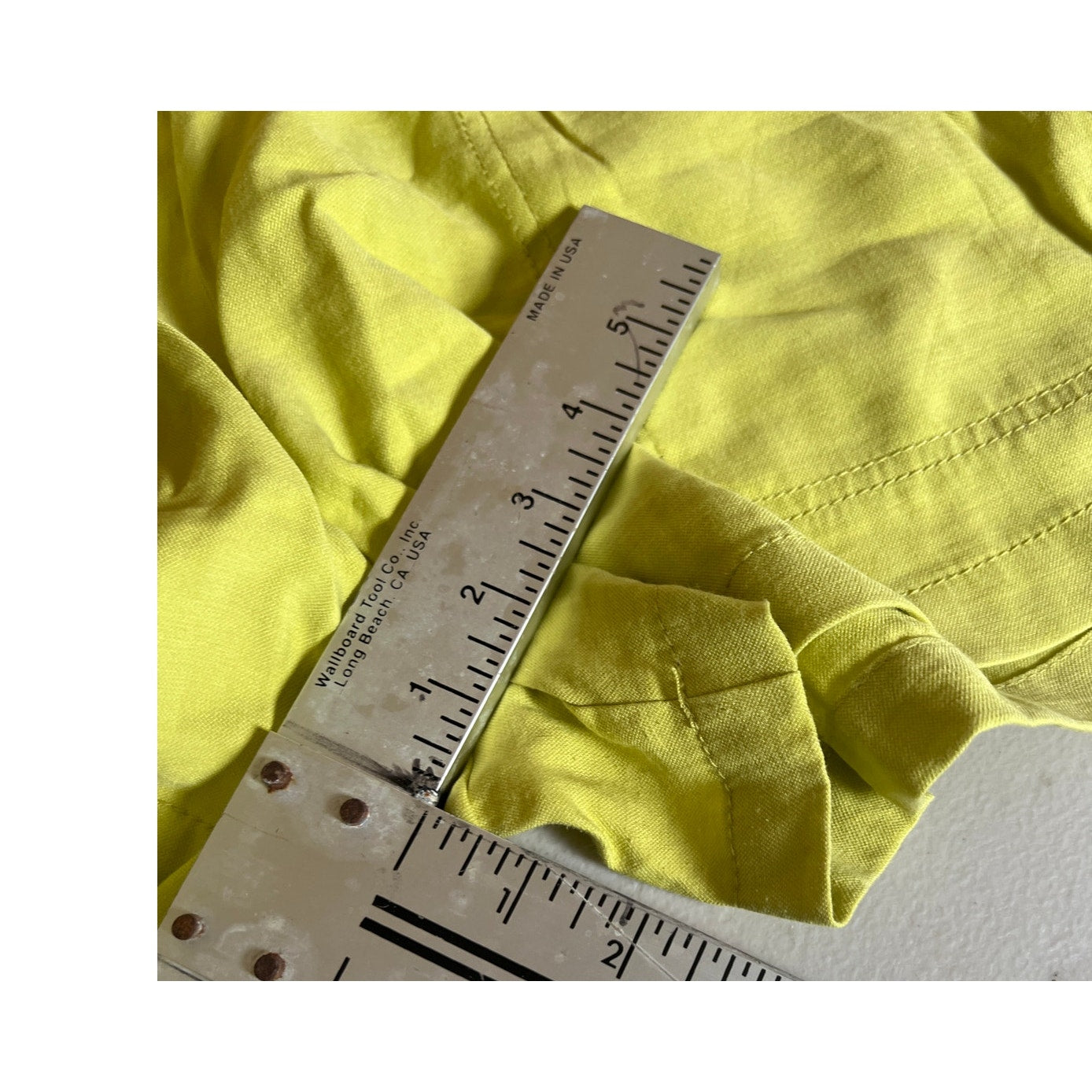 BCBGMAXAZRIA Women Stretchable Yellow Shorts *Dimensions In Pictures*