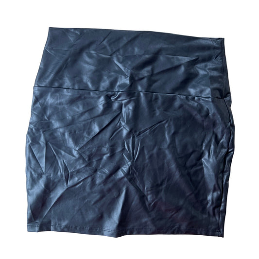 Y2K Windsor Black Mini Skirt Faux Leather Size M