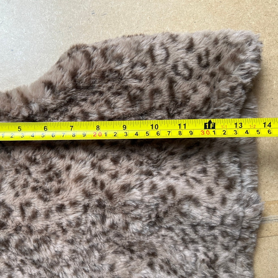 Mini Boden Girl Cheetah Print Fur Vest Size 3-4Y