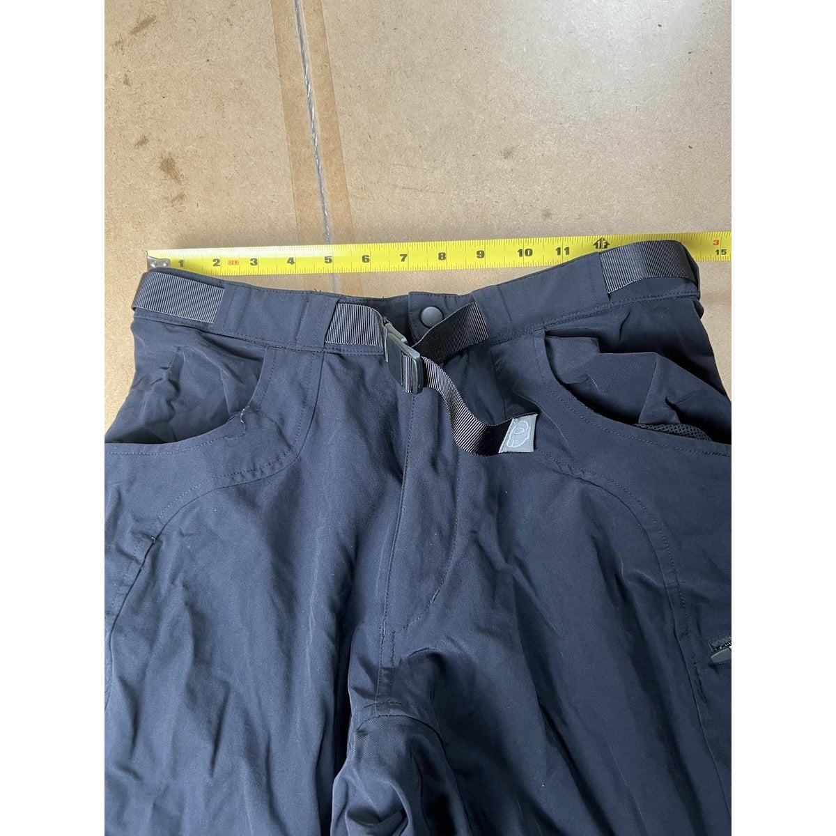 Pearl Izumi Cargo Shorts Unisex S Black Cycling Nylon Spandex Polyester 31 Waist