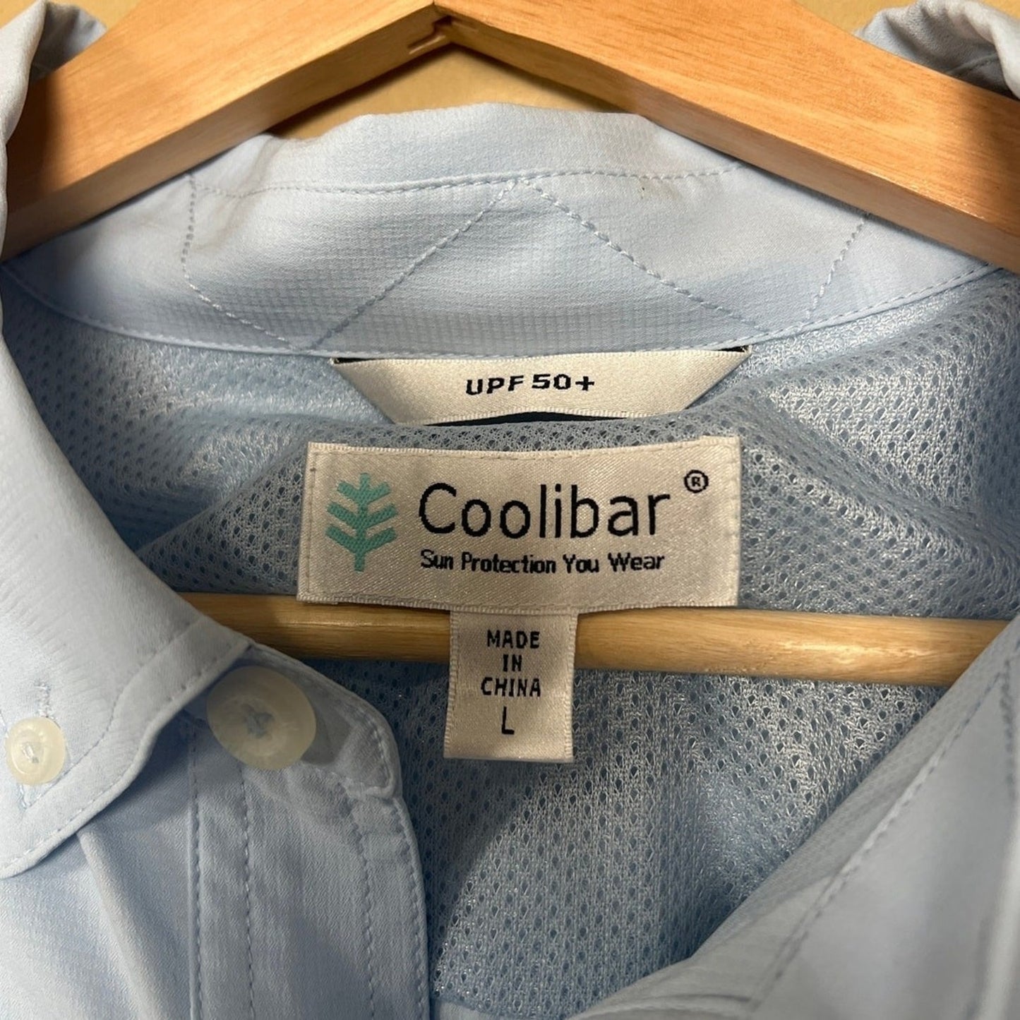 NWT Coolibar UPF 50+ Men Light Blue Long Sleeve Button Down Size L