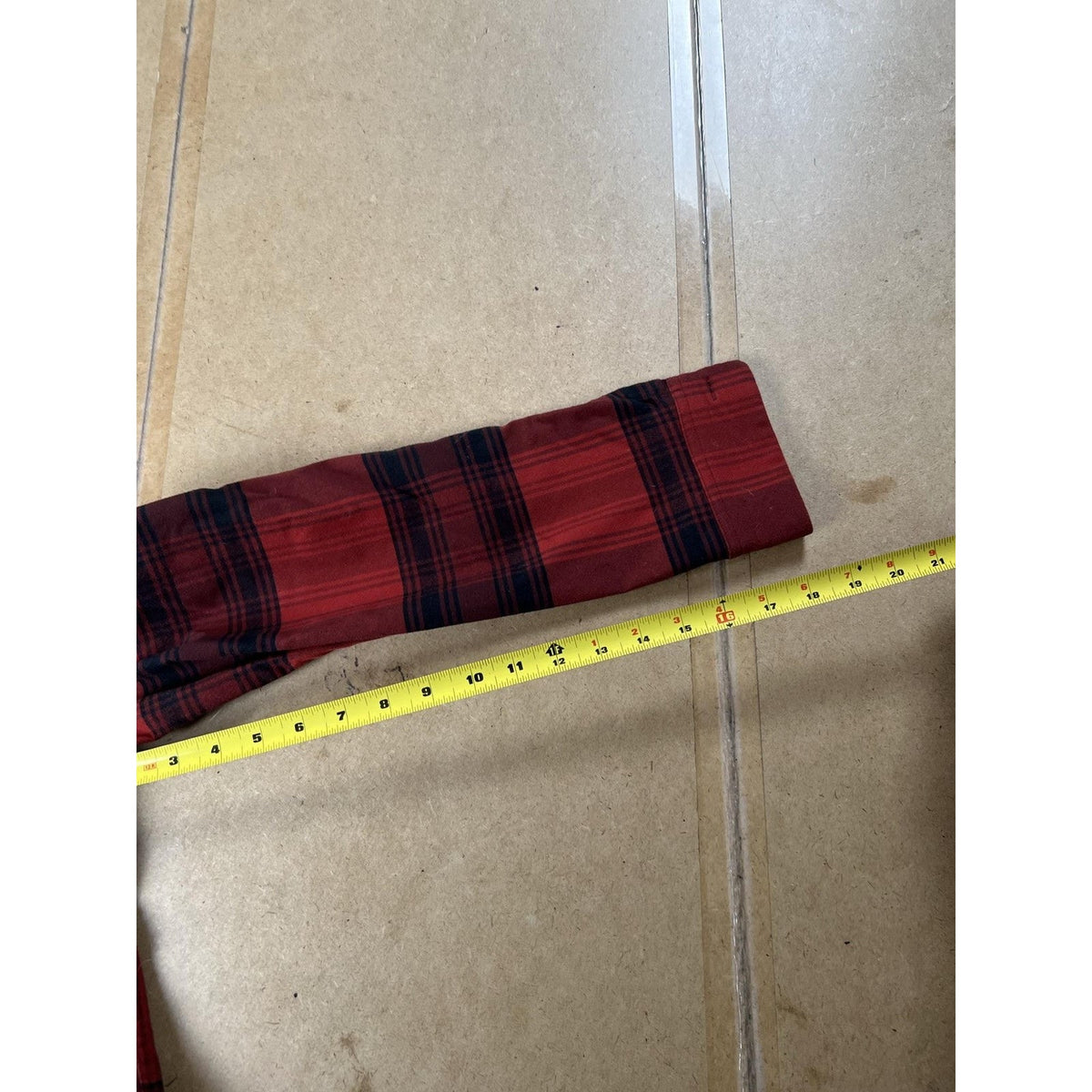 Lululemon Shirt Mens M Red Plaid Long Sleeve Flannel Button Up Collared Casual