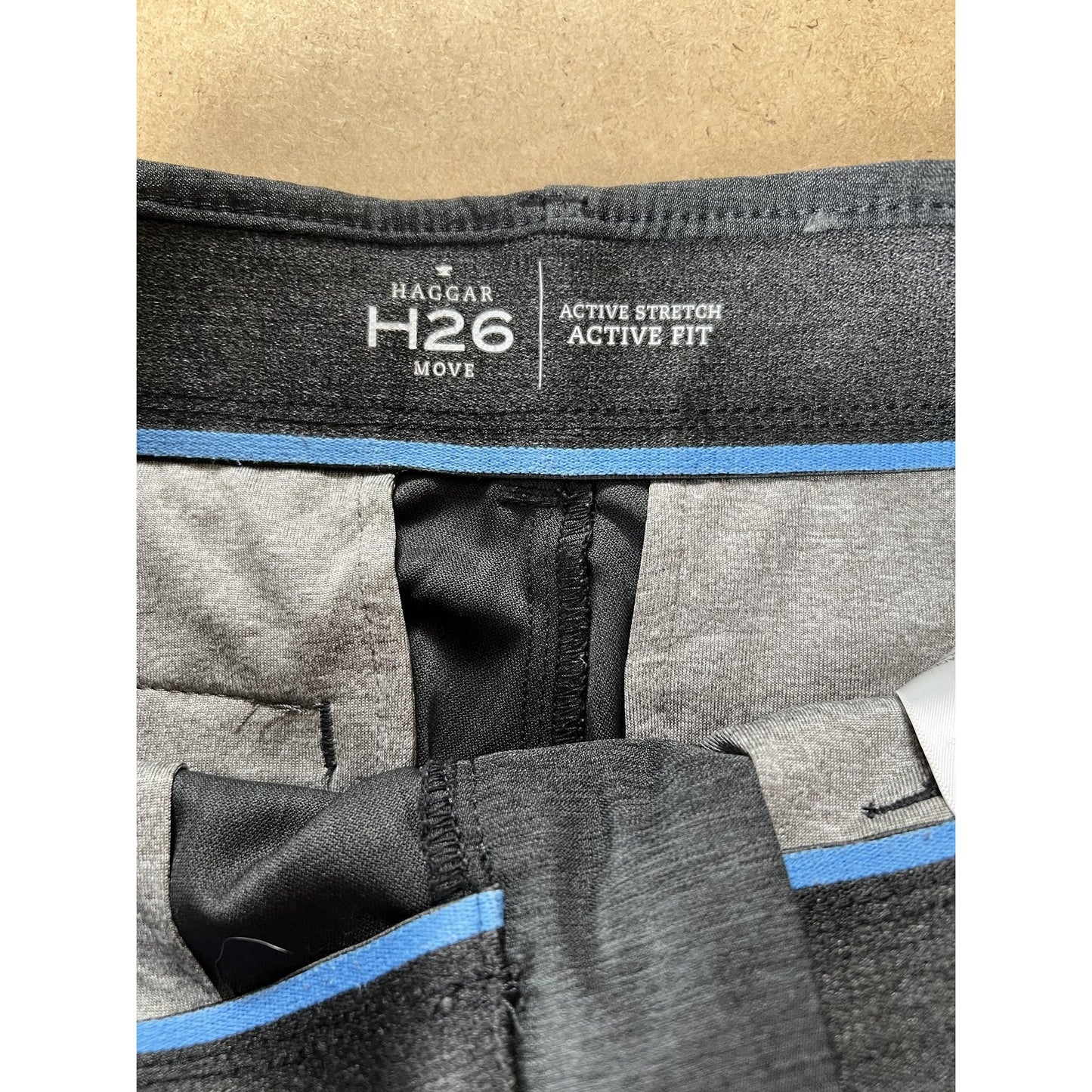 Haggar Mens 29 Gray Chino Athletic Straight Flat Front Stretch H26 Move