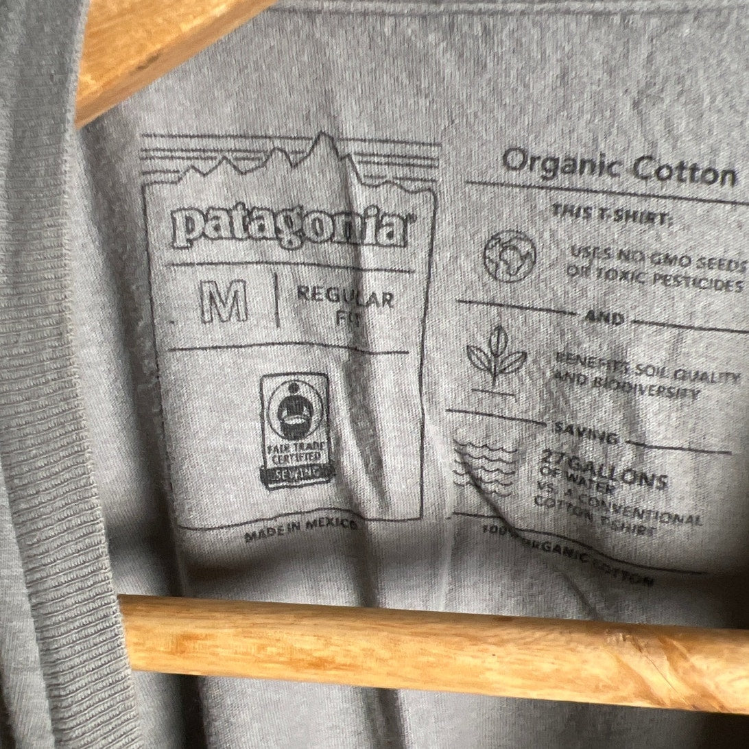 Patagonia Responsibili-Tee Bison Short Sleeve T-Shirt Outdoor Logo Men's M