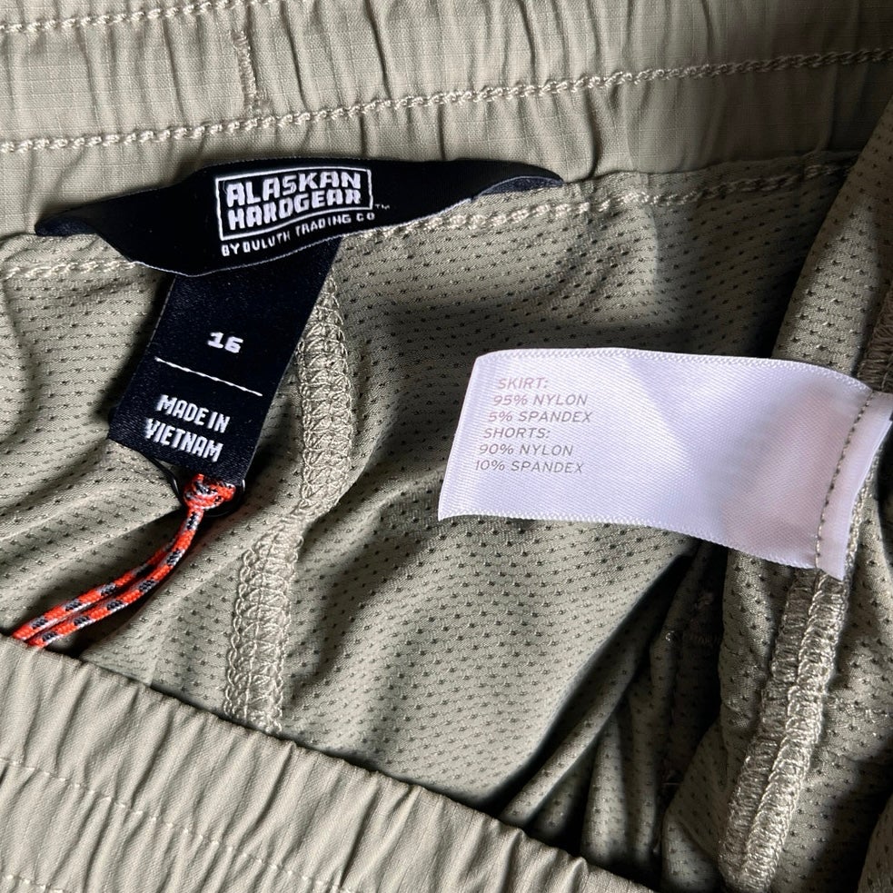 Alaskan Hardgear Access Point NWT Pull On Shorts Nylon Size 16