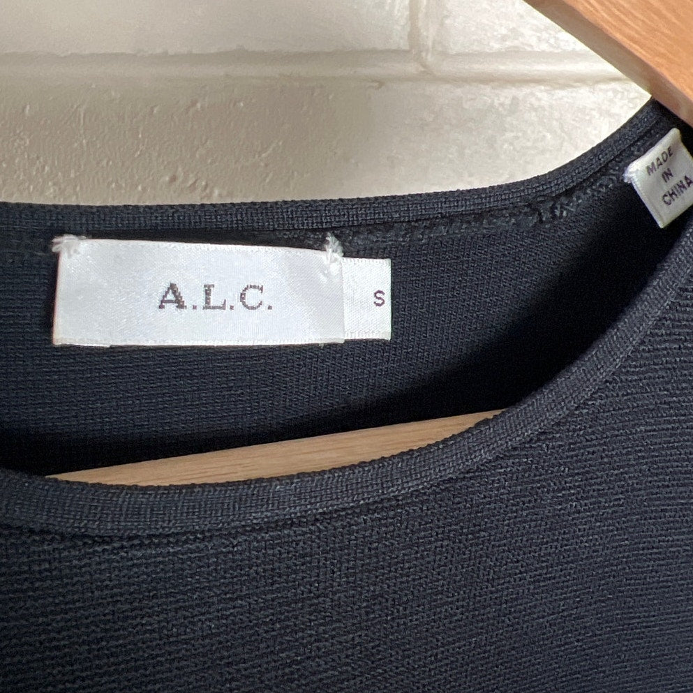 A.L.C. Small Black Sleeveless Cropped Shell Top