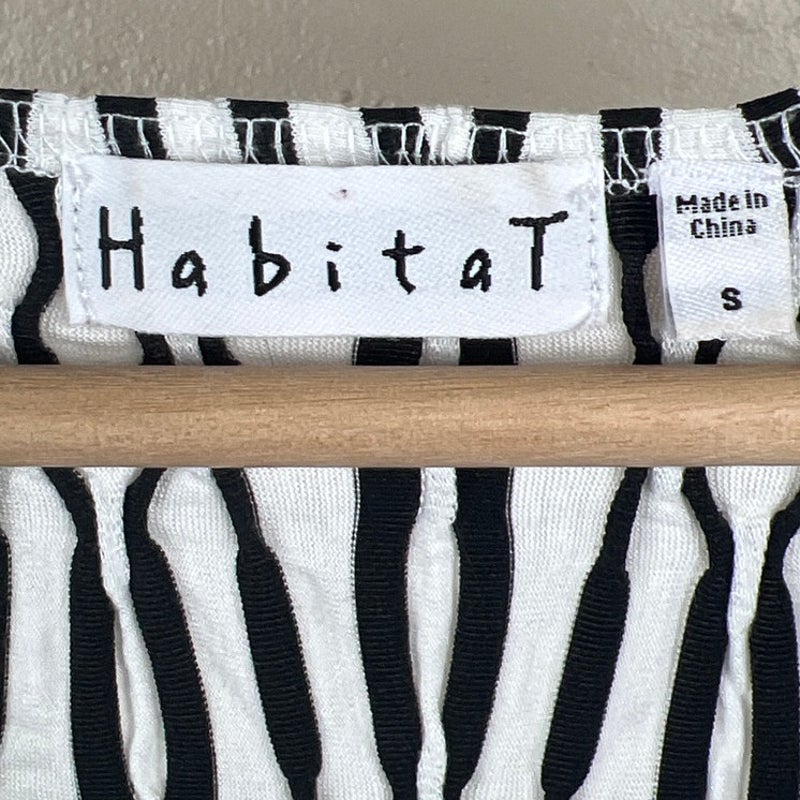 HABITAT Black and White Crinkle Tank Sheath Polyester Spandex Size Small