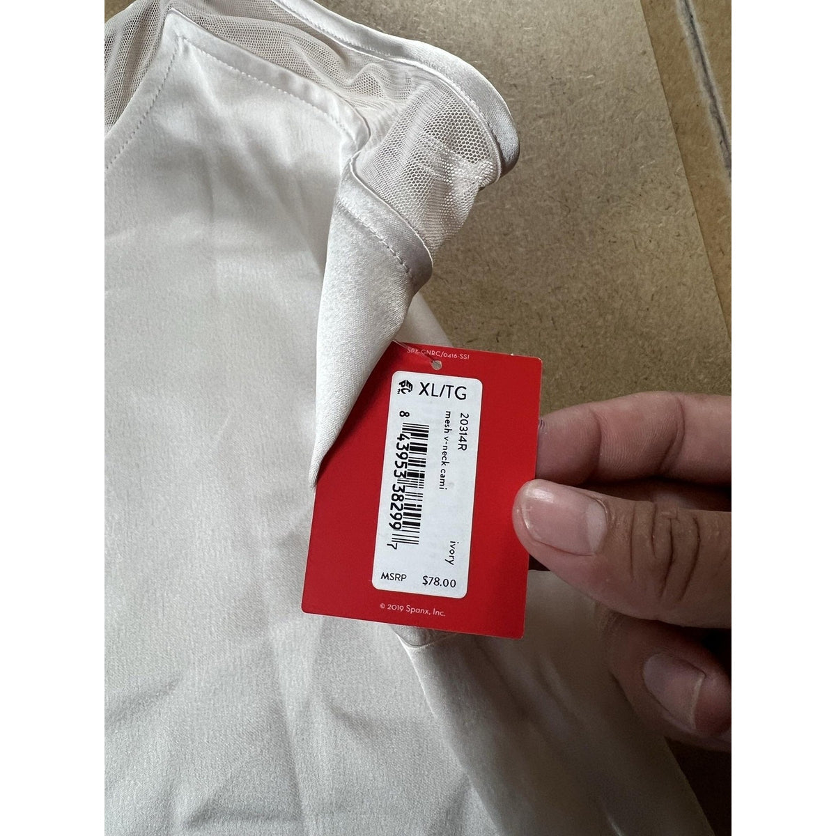 Spanx Tank Womens XL White Mesh V-Neck Lined Cami Adjustable Strap Stretch