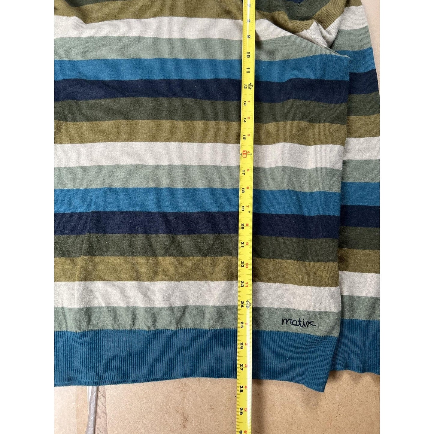 Matix Sweater Mens L Multicolor Pullover Crew Neck Knit Lightweight Striped Logo