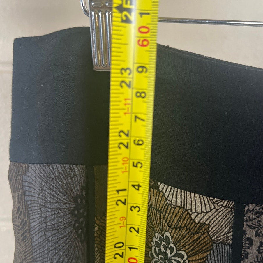 Tribal Women’s Knee Length Flare Skirt Dark Floral Size 8