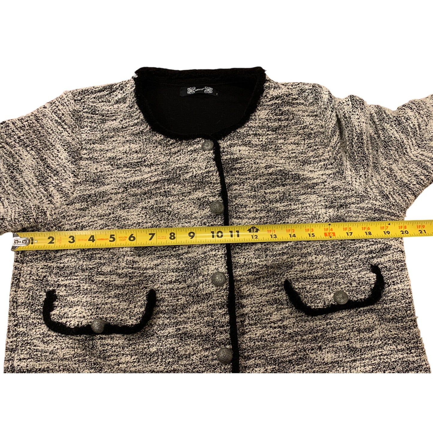 NWOT Nelly Women's Sweater Black And White Jacket Button Up Size 1 Small