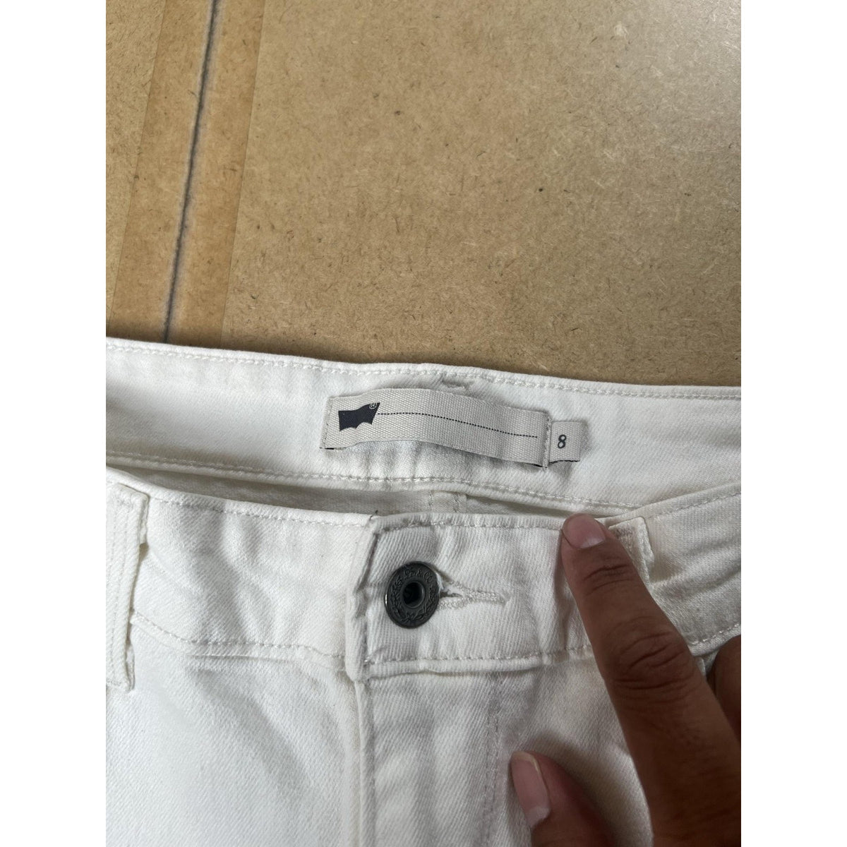 Levi's Pants Womens 8 White Denim Ankle Slim Stretch Pockets Zip Flat Front