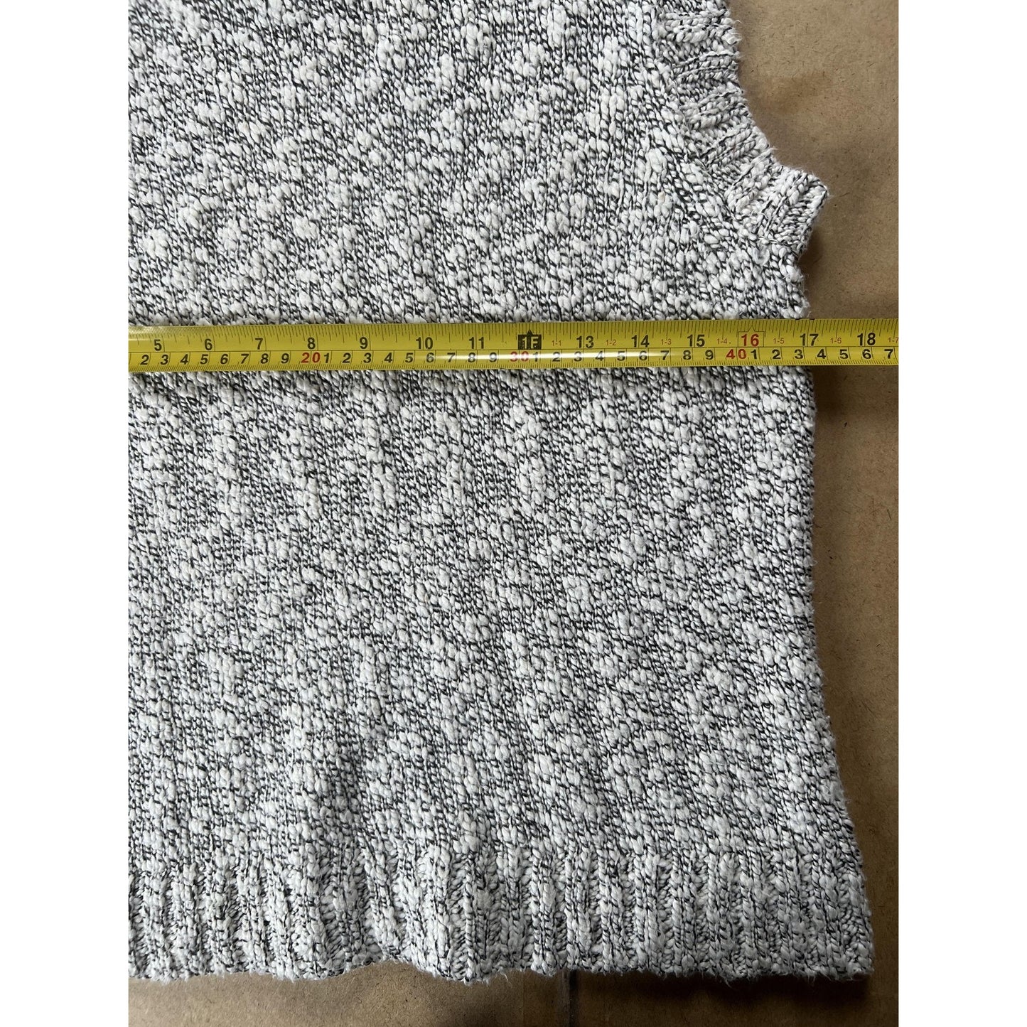 Tank NAADAM Womens M Gray Mock Neck Ruffle Knit Pullover Unlined Stretch