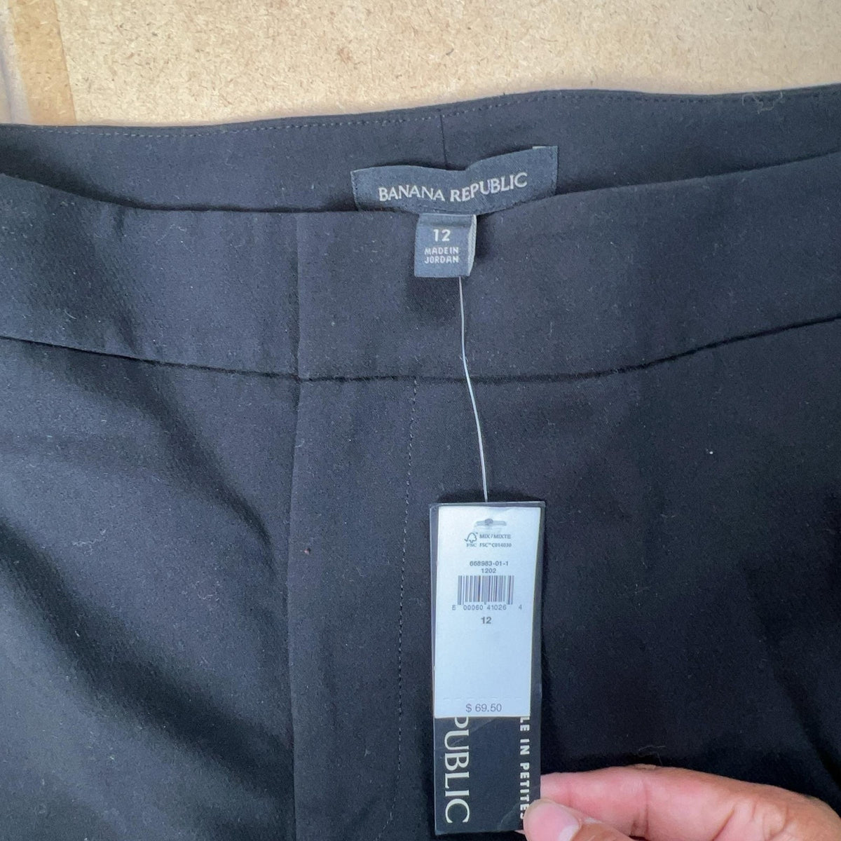 Banana Republic Chino Shorts Womens 12 Black Twill Polyester Blend Pockets