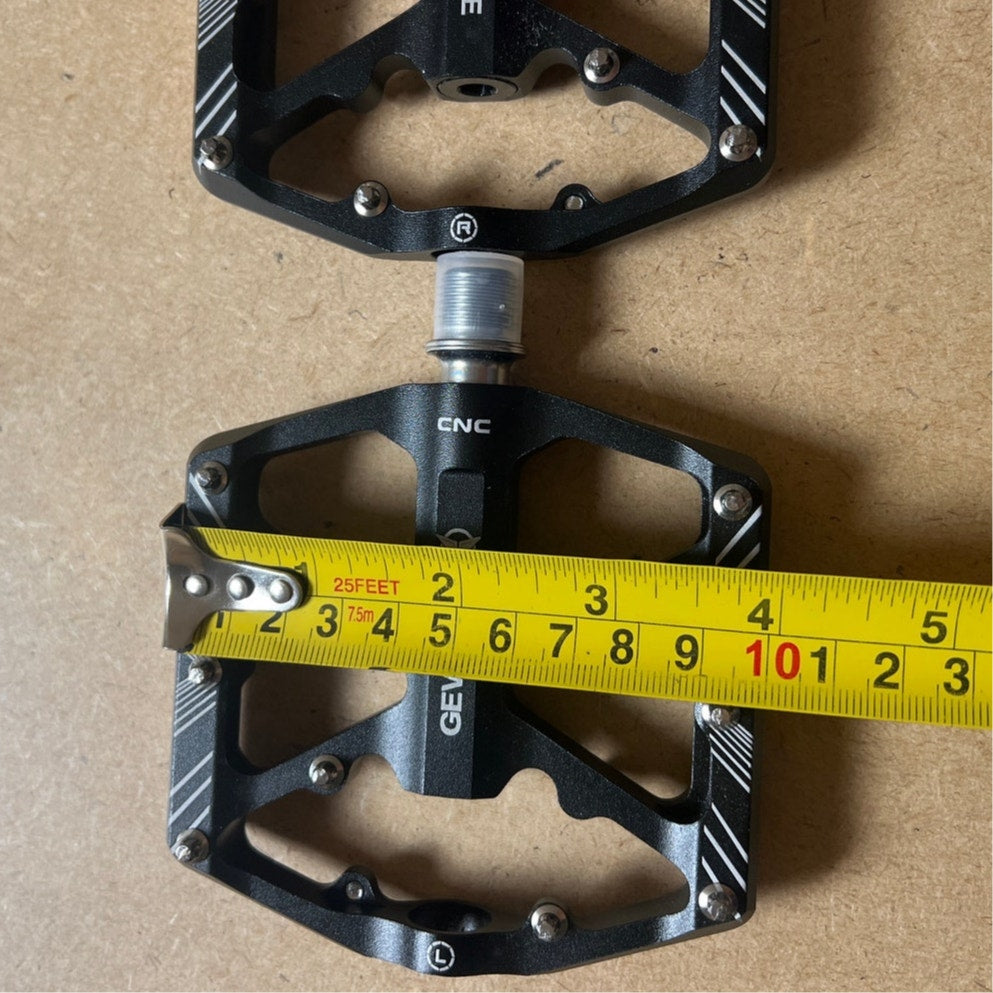 Gewage Bike Pedals Alloy Pedals with Reflectors Mountain Bike