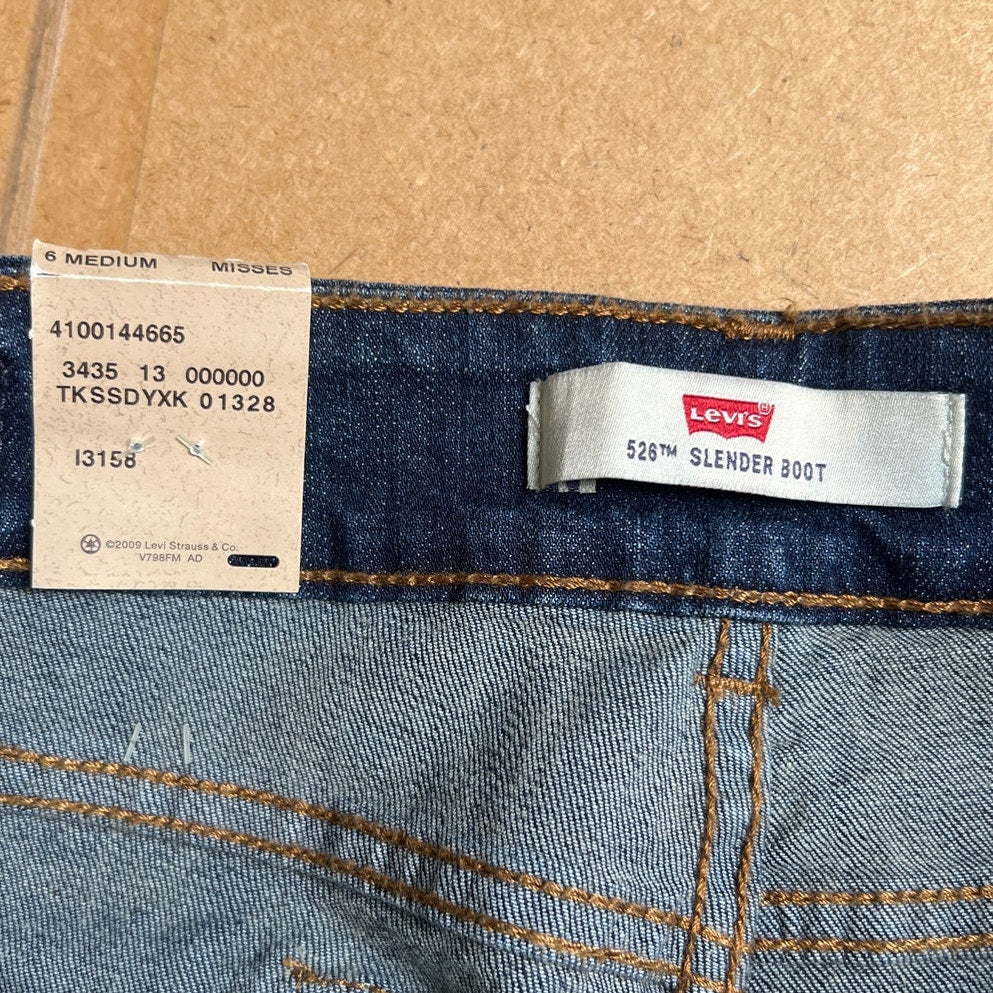 NWT Levis 526 Slender Boot Cut Women's Blue Jeans Stretch Size 6