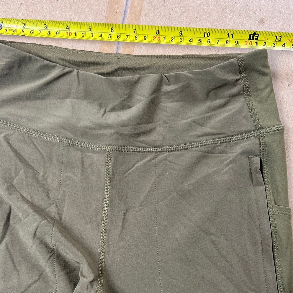 The North Face Army Green FlashDry Legging Size M