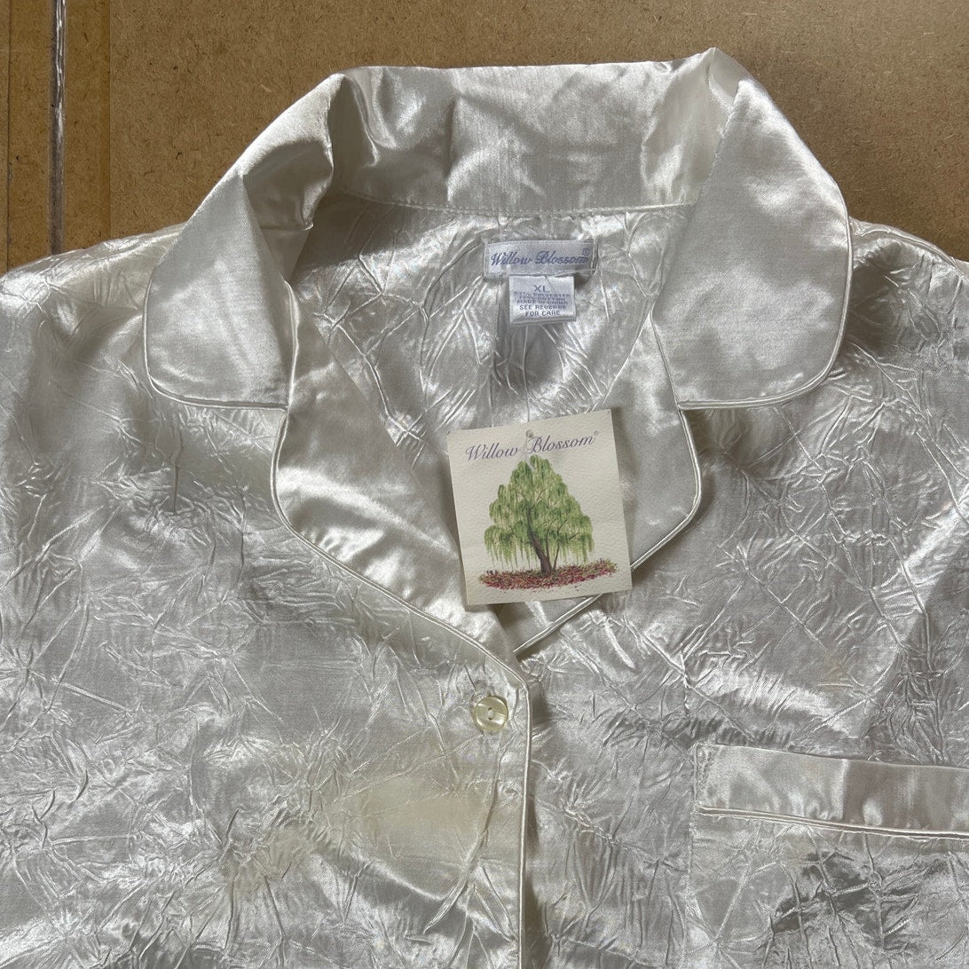 NWT Willow Blossom White Floral Print Long Sleeve Button-Up Size XL