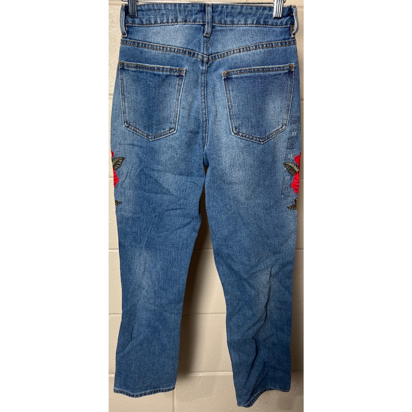 PacSun Mom Jeans Size 23 Embroidered Distressed Flower Print