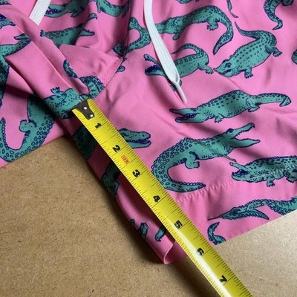 Chubbies Shorts Mens S Pink Bermuda Microfiber Drawstring Elastic Waist Pockets