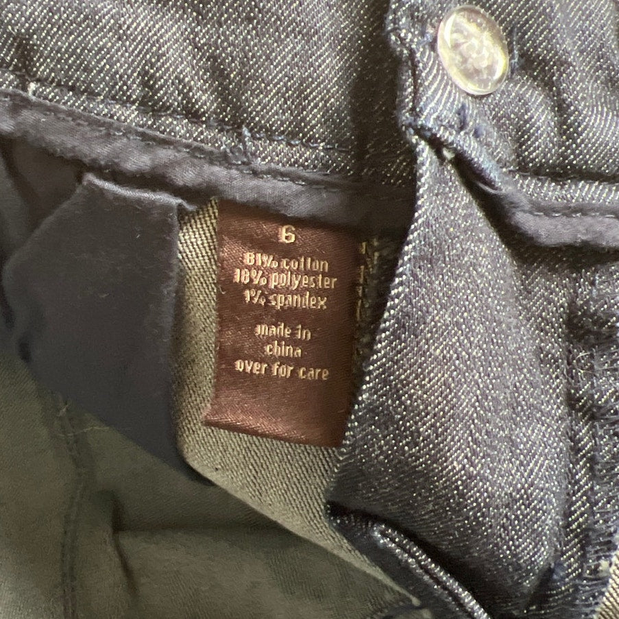 NWT The Limited Denim 917 Bermuda Shorts Lo-Rise, Slender Waist Size 6