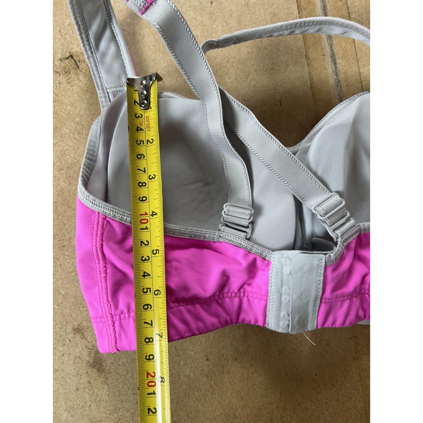 Lululemon Athletica Bra Womens 32DD Pink Sports Bra Underwired High Support