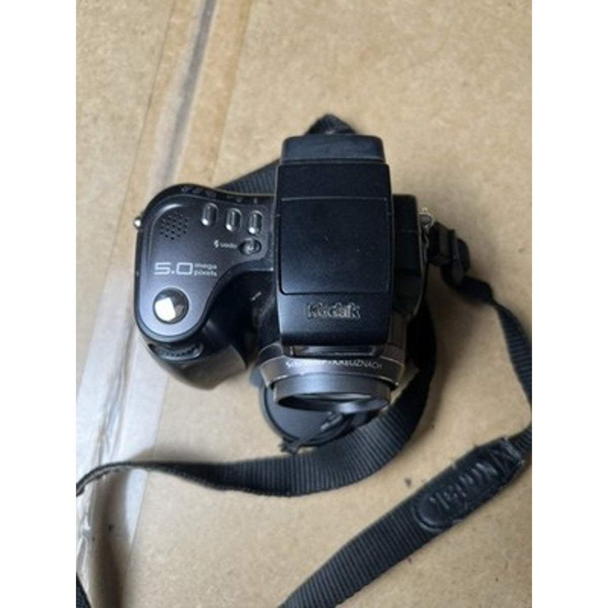 Kodak EasyShare Z7590 Bridge Camera Black 5.0 Megapixels 10X Optical Zoom