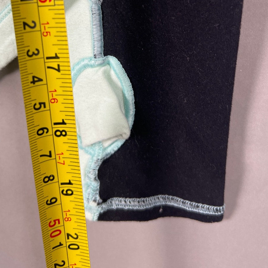 Lululemon Women Long Sleeve Thumbholes Green Top *Dimensions In Picture*