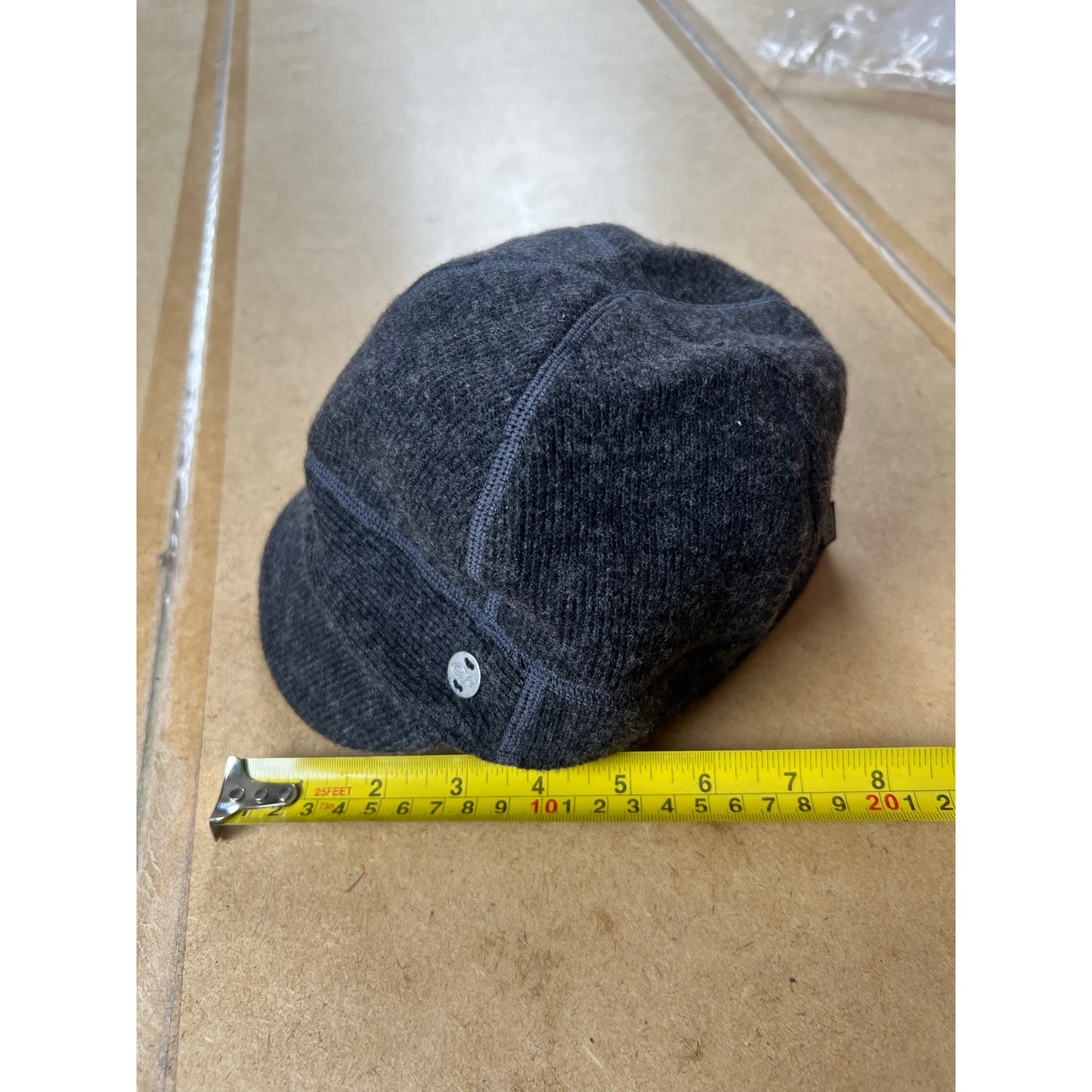 Outdoor Research Hat Cap Newsboy Womens M Gray Lined Insulated Button Logo