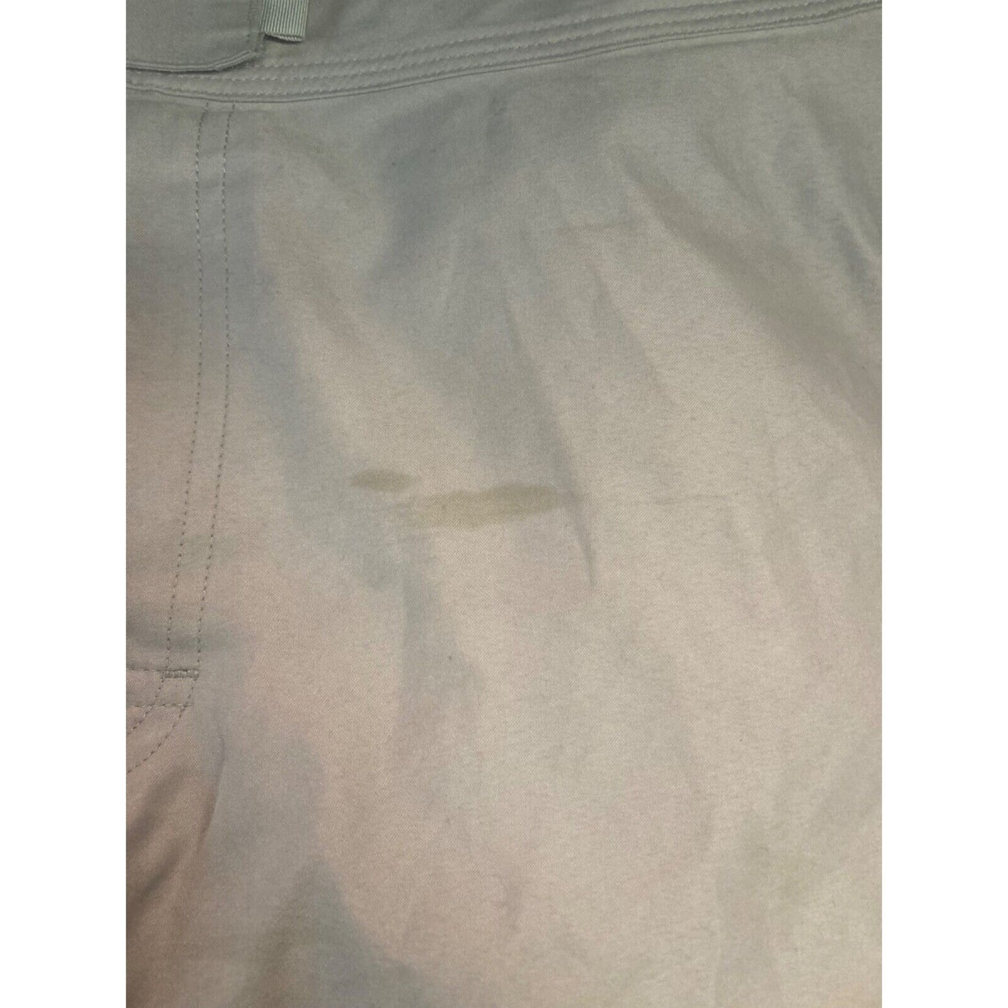 𝅺Patagonia light gray capri pants women's size 6 - see description