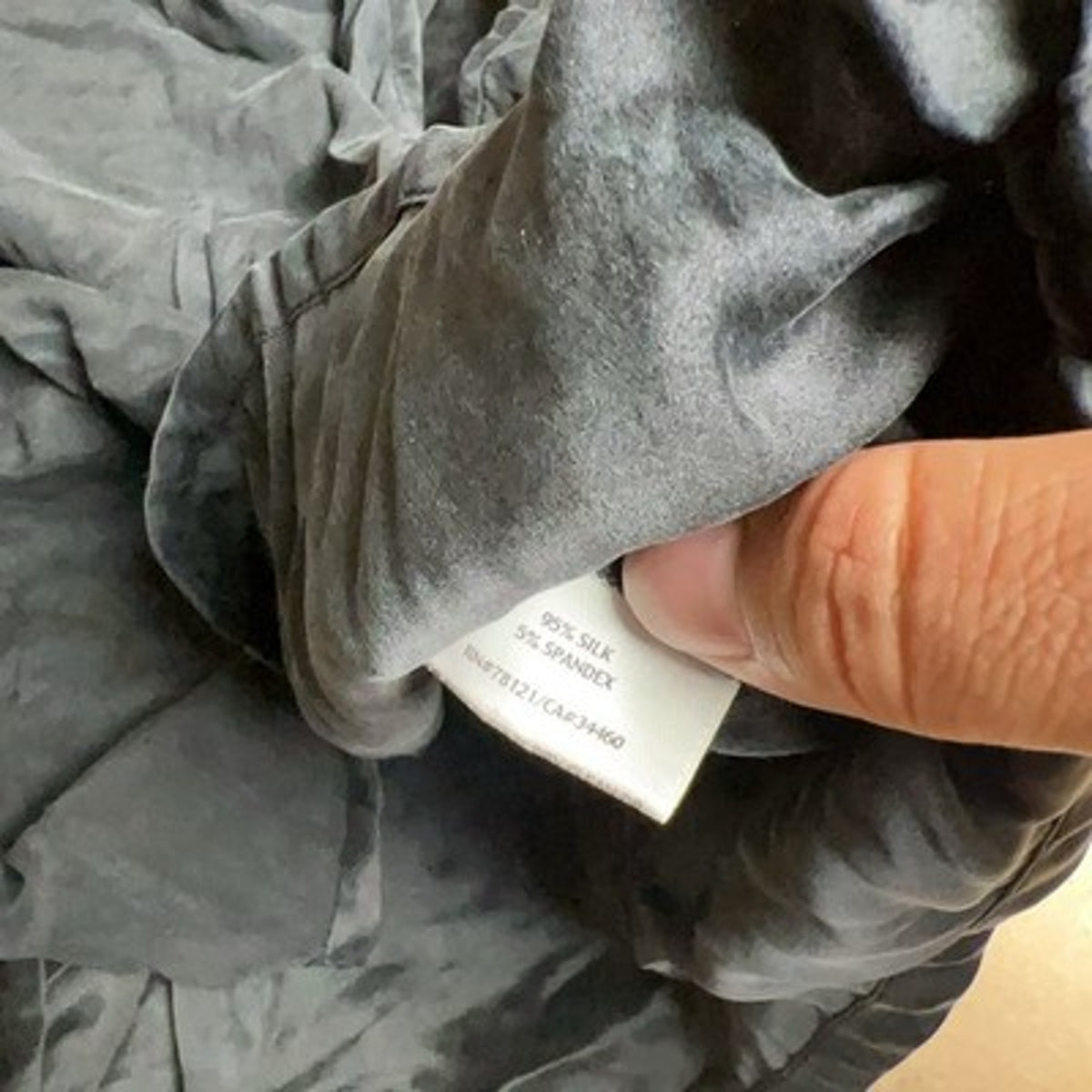EILEEN FISHER Tank Womens XL Black Satin Silk Spandex Pleated Lightweight