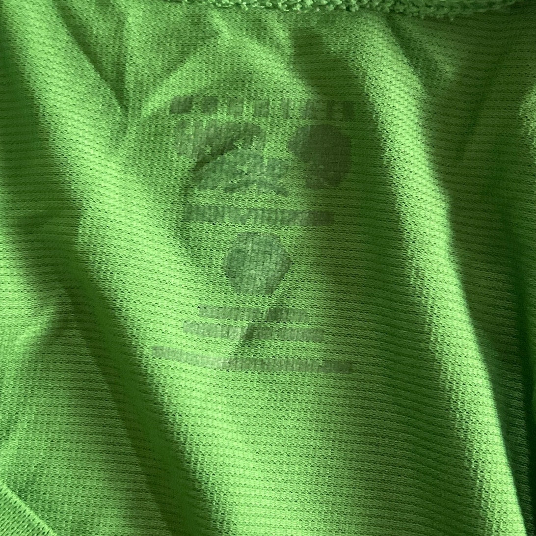 Mountain Hardwear Green Men's Shirt Polyester *Dimensions in Picture*