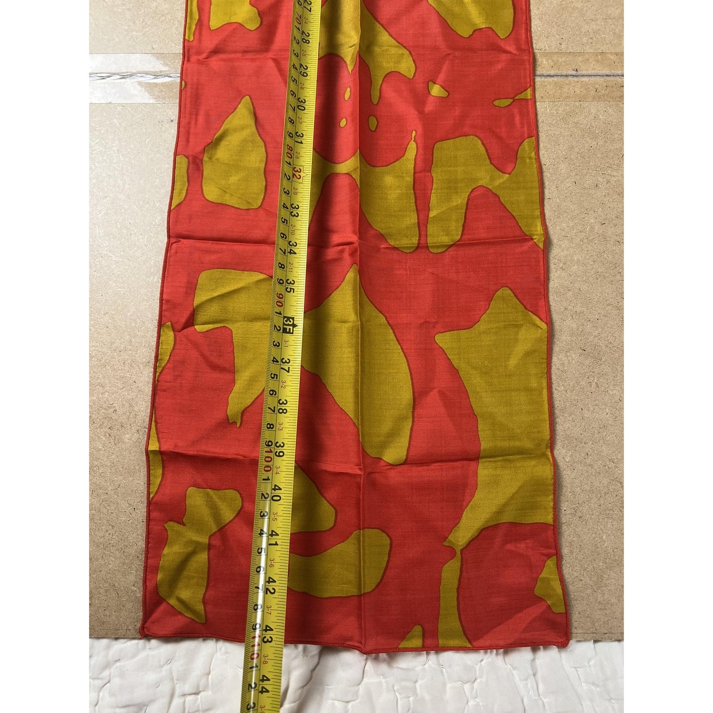 Vera Kerchief Unisex One Size Red Camouflage 100% Silk Dupion Rectangle Scarf