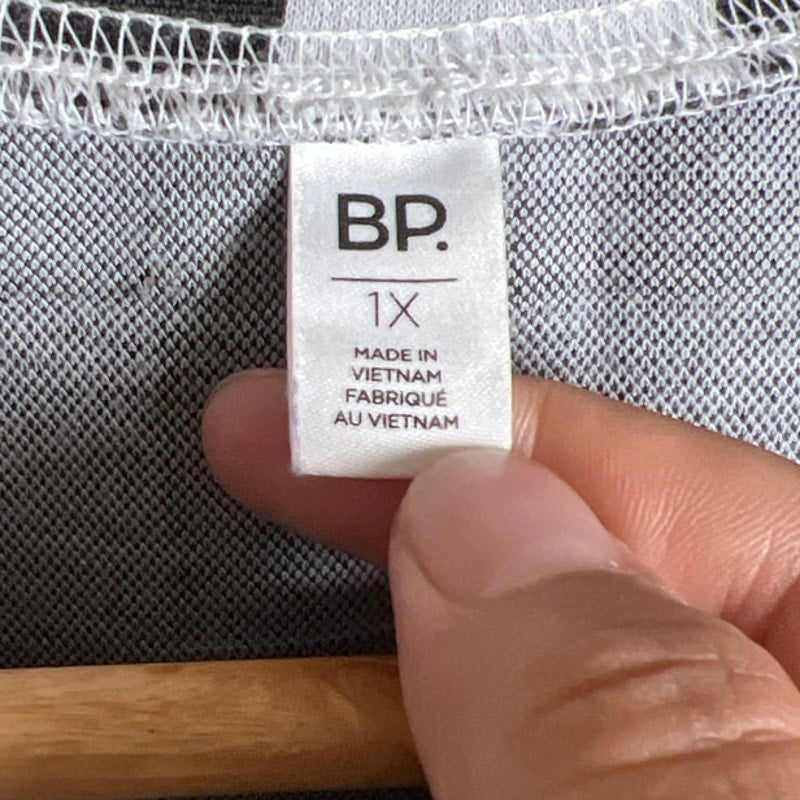 BP Women's Size 1X Black White Gingham Cutout Front Short Sleeve Checkered Top