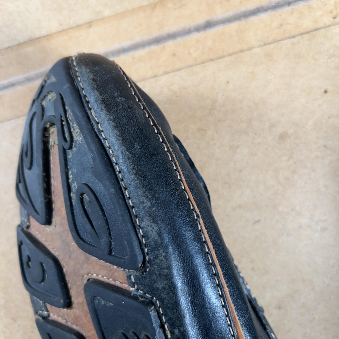 Olukai Shoes Mens Size 10 Black Brogue Slip On Leather Comfort Lokahi Dress