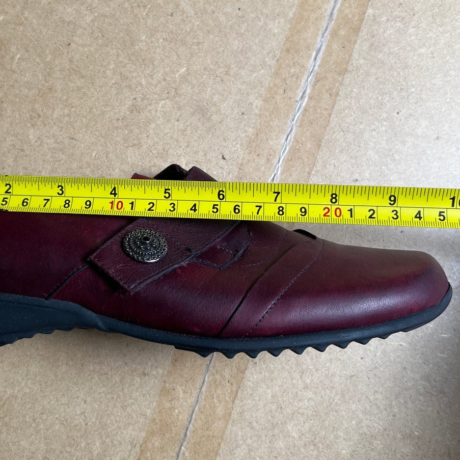 Munro American SZ 7.5W Burgundy Leather Loafer Comfort Walking Shoes