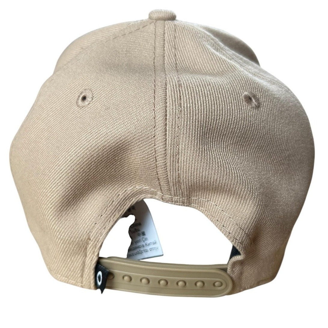 Oakley Hat Cap Snap Back Mens One Size Beige New Era 9FIFTY Original Fit Logo