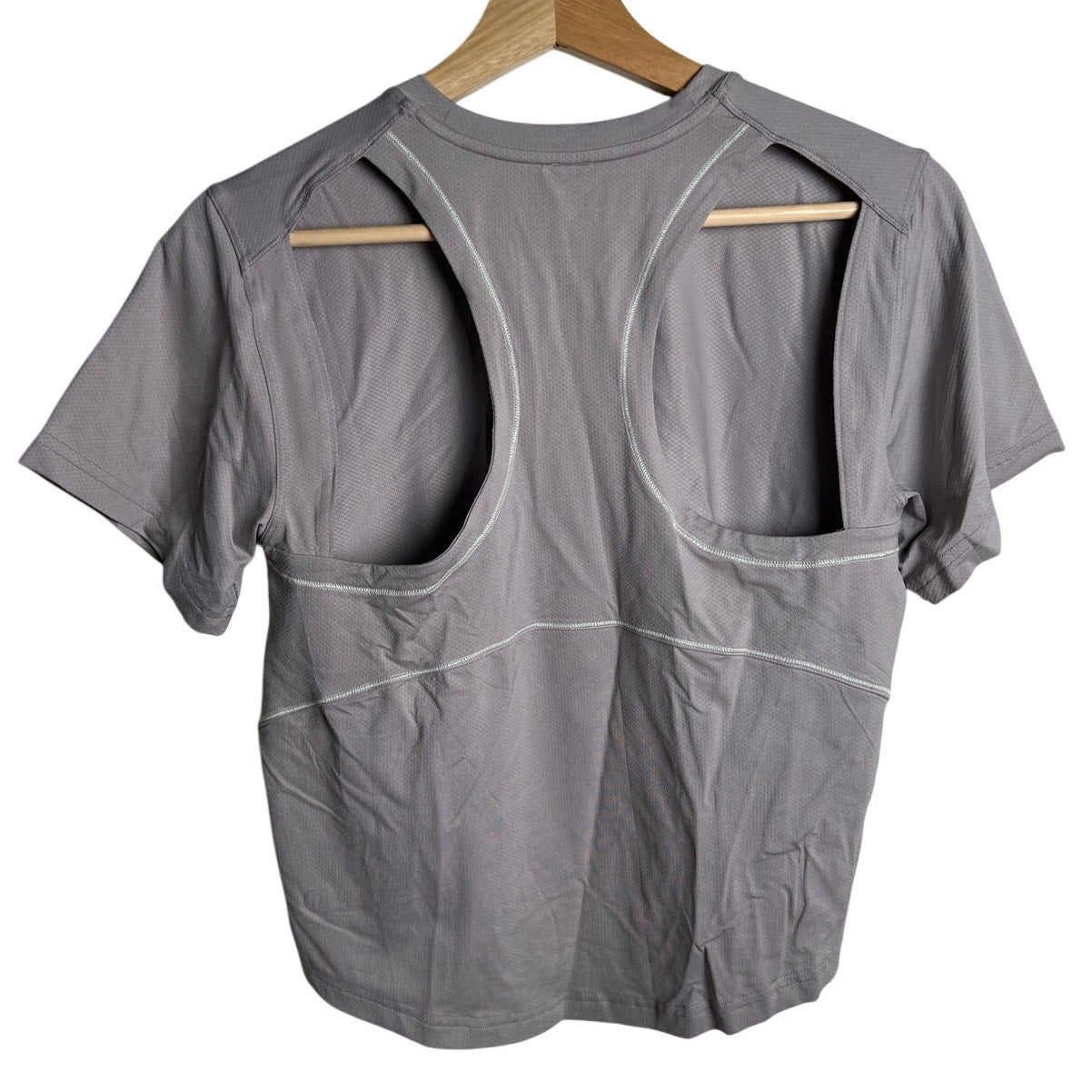 Lululemon Athletica Activewear Gray Top Women's Size M