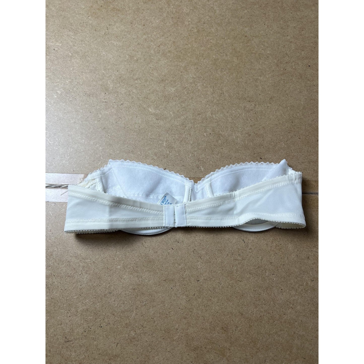 Bestform Bra Womens 34A White Balconette Strapless Lightly Lined Underwired