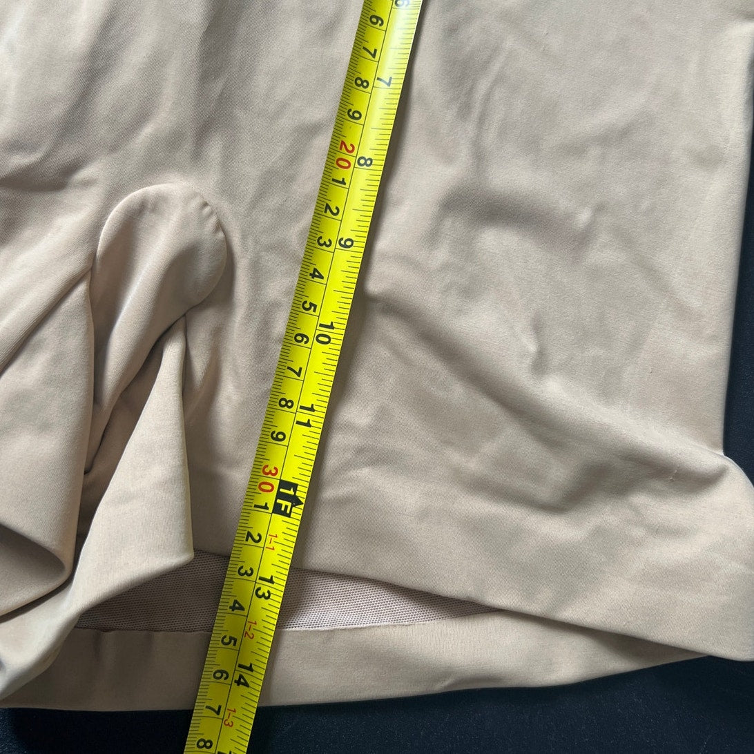 Love Assets NWT Shaping Girl Shorts Size XL tan