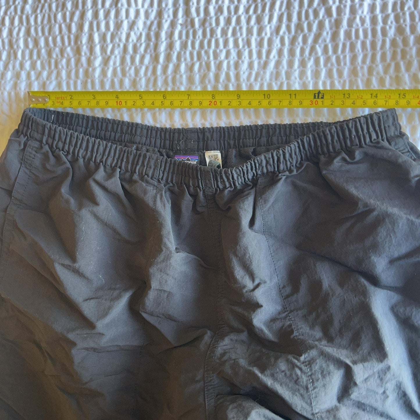 Patagonia Mens L Black Athletic Shorts 36 Waist Elastic Drawstring Mesh
