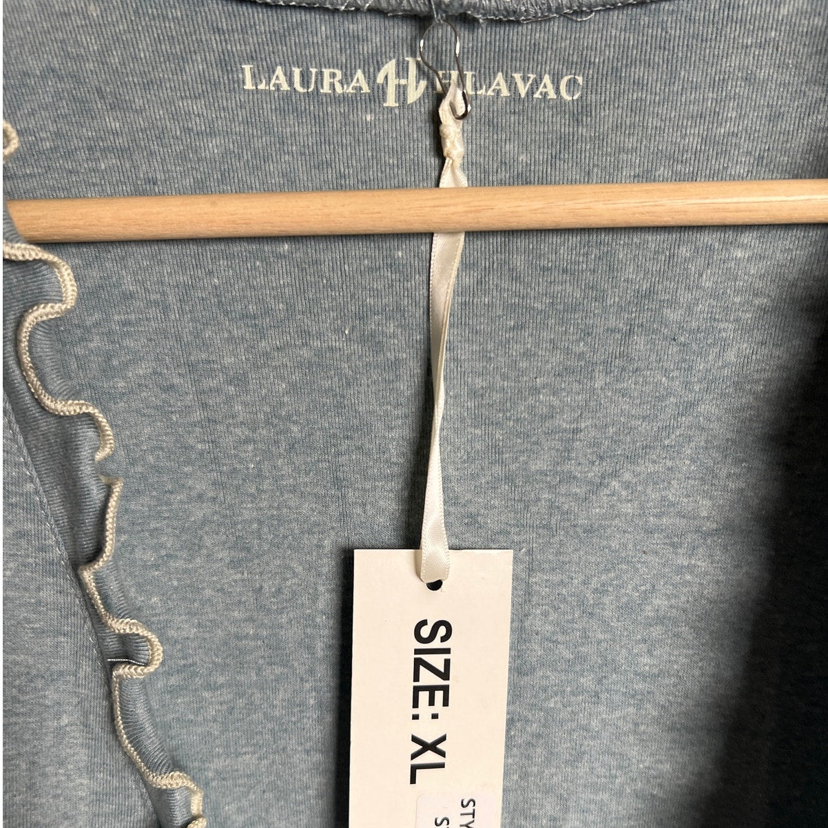 Laura Hlavac Gray Women's Size XL Cardigan