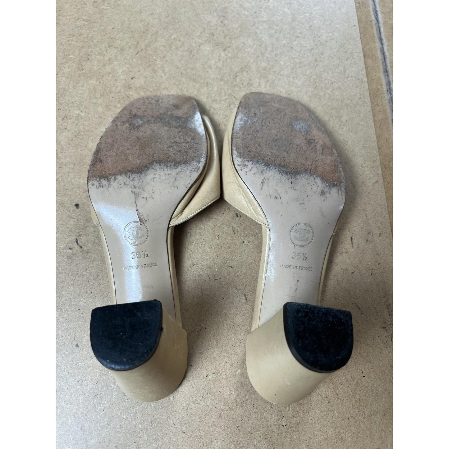 CHANEL Shoes Womens 6 Beige Leather Mule Block Heel Open Toe Slip On CC
