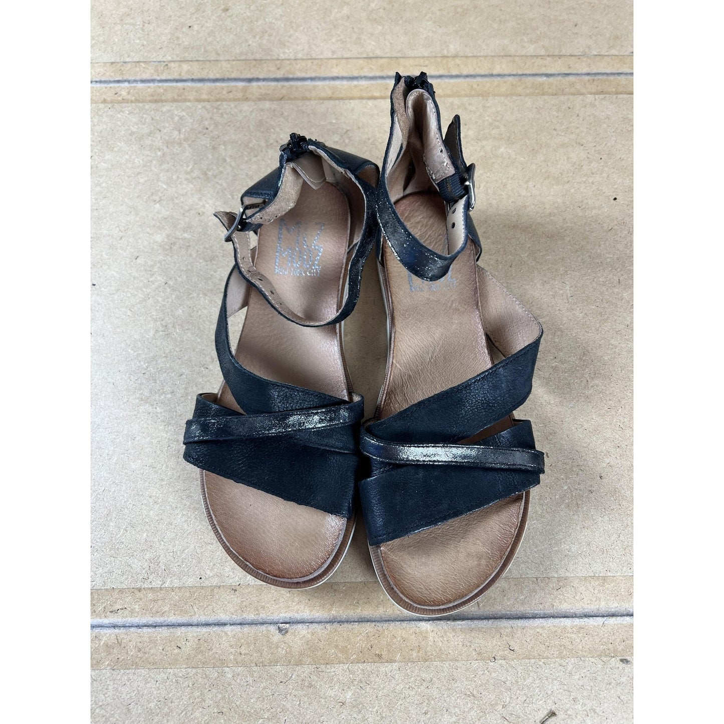 Heel Womens Size 8.5 Black Strappy Ankle Zip Buckle Block Low Open Toe Casual