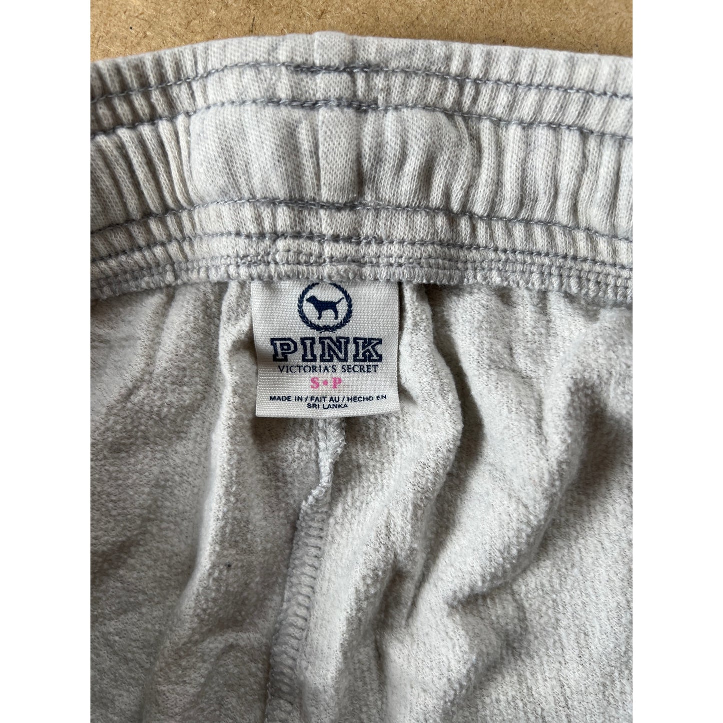PINK Victoria's Secret Gray Joggers Sweatpants Women's S Heart Graphic Logo
