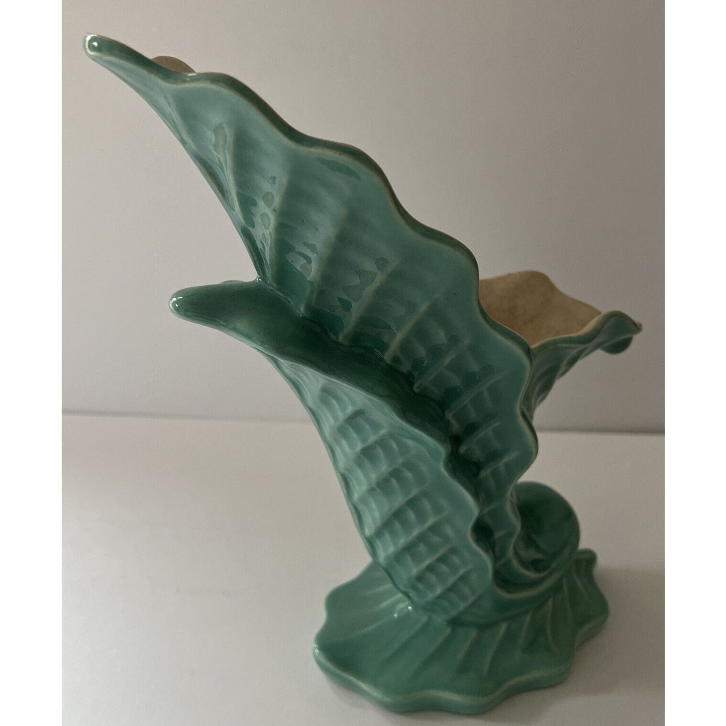 Vintage Redwing Vase, Shell Design, Green Glaze 4x7xH-10.5, Art Deco - EUC
