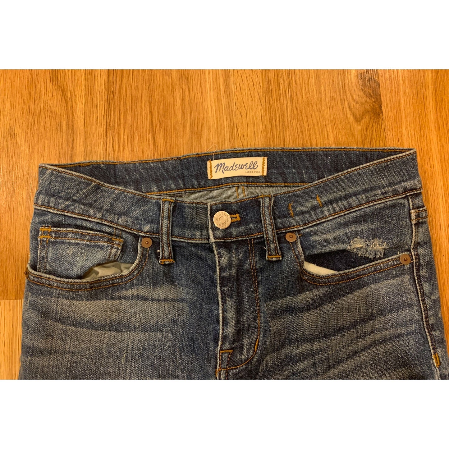 Madewell Size 26 Skinny Skinny Blue Jeans Patched Distressed Denim 26 - EUC